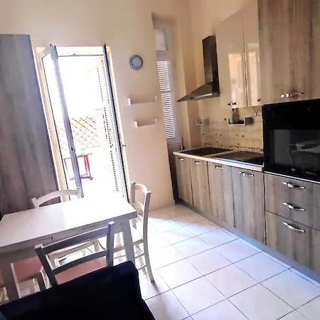 Les Ixias Apartment